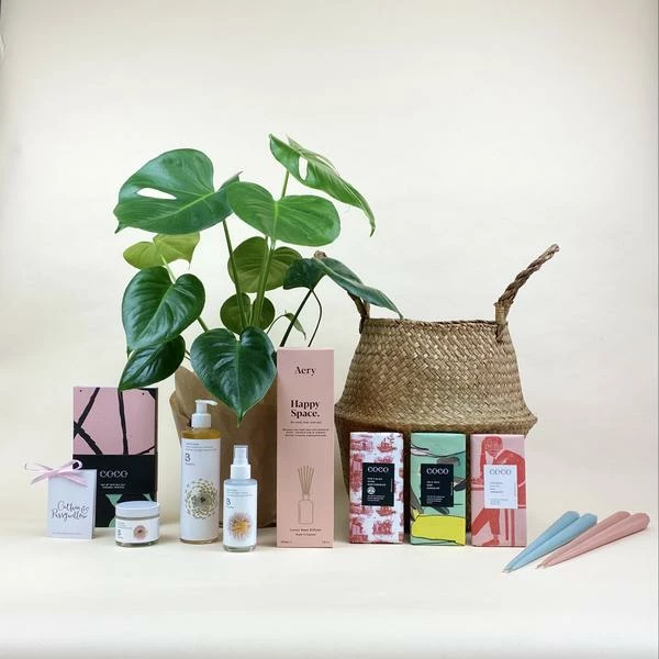 Catkin & Pussywillow Happy Space Valentines Gift Hamper L 4 Catkin & Pussywillow Happy Space Valentines Gift Hamper L